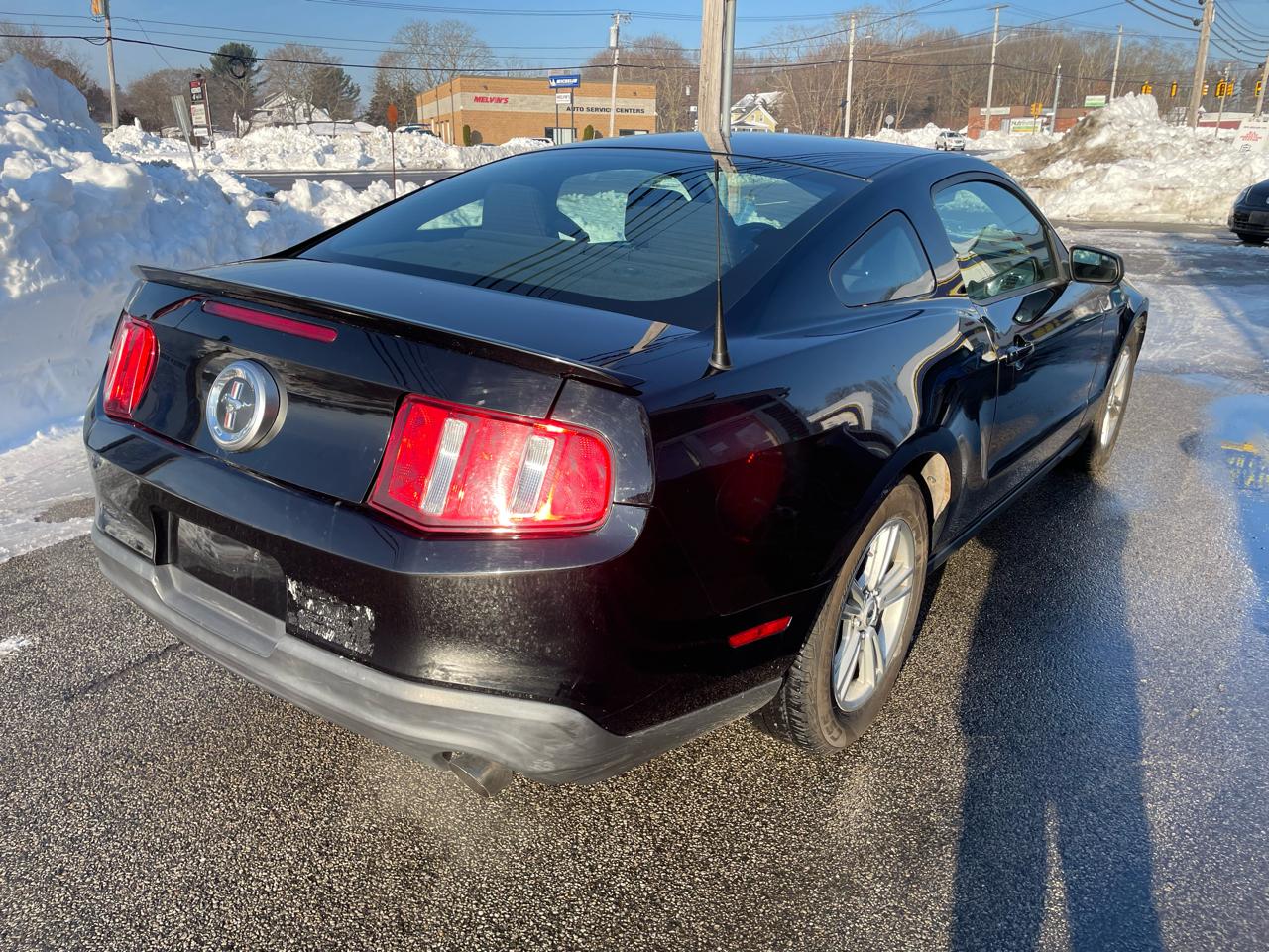 Ford Mustang V6 Coupe 2012
