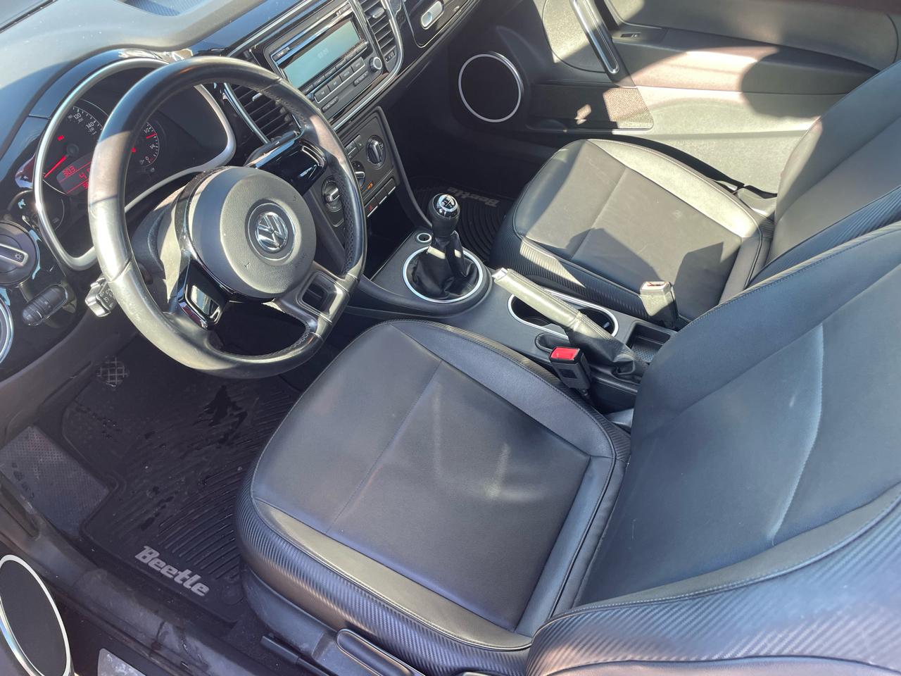 Volkswagen Beetle Base 2012