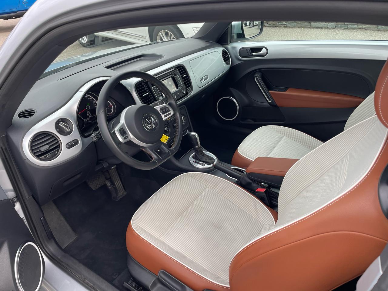 Volkswagen Beetle 1.8T Classic 2015