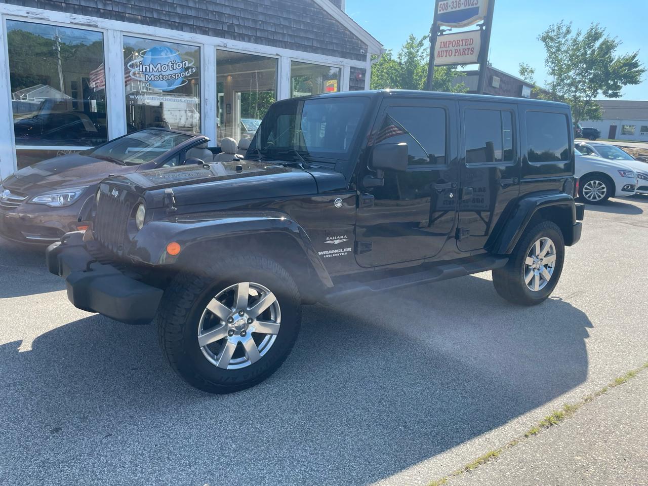 Jeep Wrangler Unlimited Sahara 4WD 2013