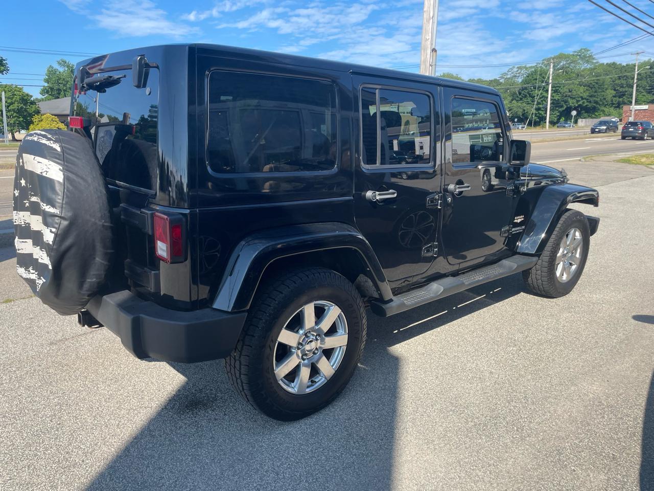 Jeep Wrangler Unlimited Sahara 4WD 2013
