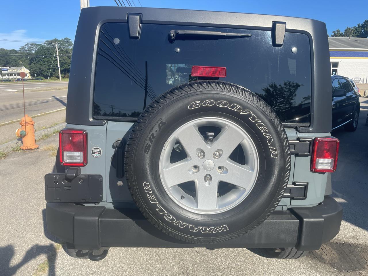 Jeep Wrangler Unlimited Sport 4WD 2014
