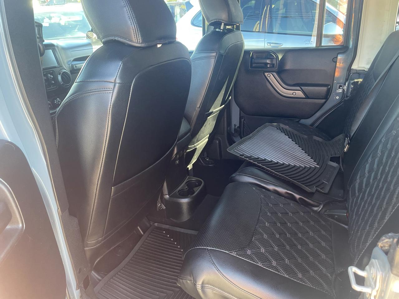 Jeep Wrangler Unlimited Sport 4WD 2014