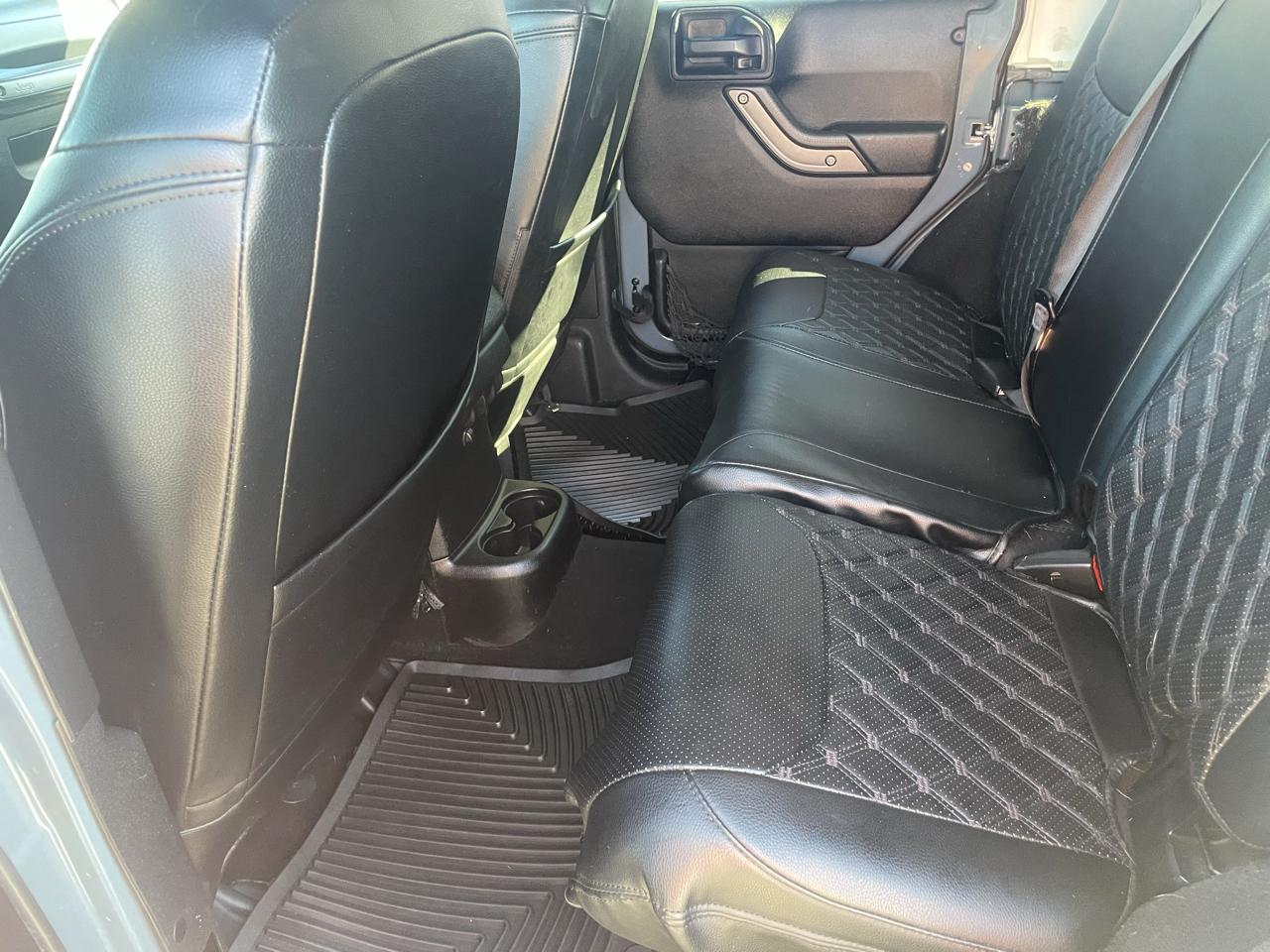 Jeep Wrangler Unlimited Sport 4WD 2014