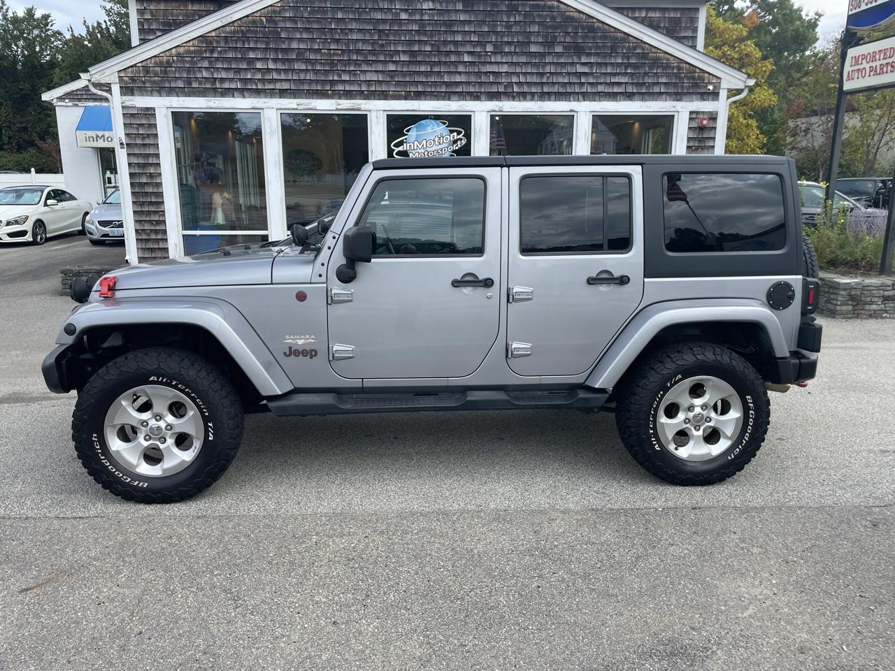 Jeep Wrangler Unlimited Sahara 4WD 2013