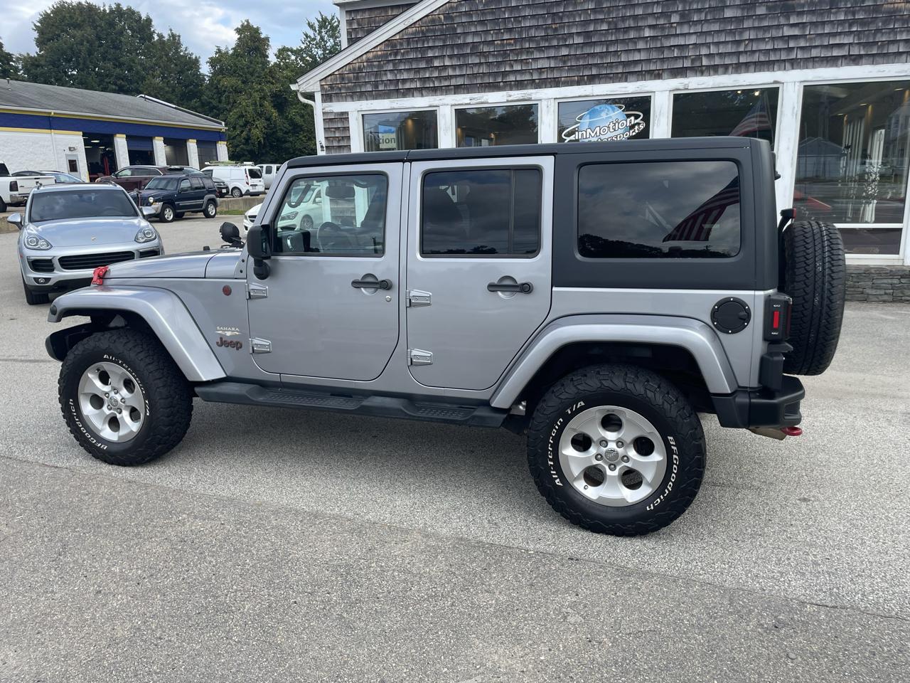 Jeep Wrangler Unlimited Sahara 4WD 2013