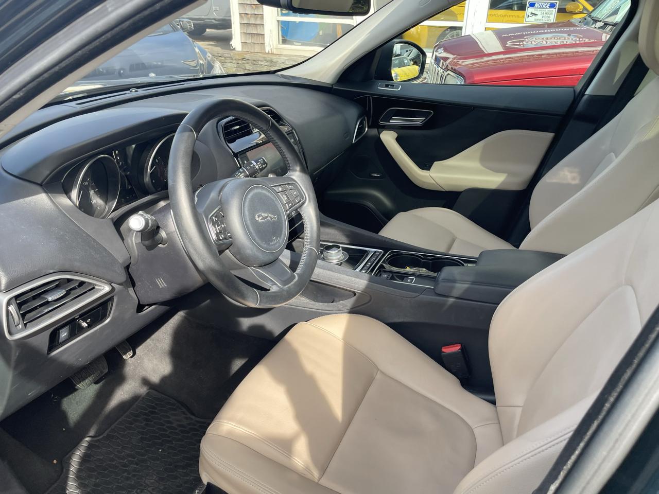 Jaguar F-Pace 35t Premium 2017