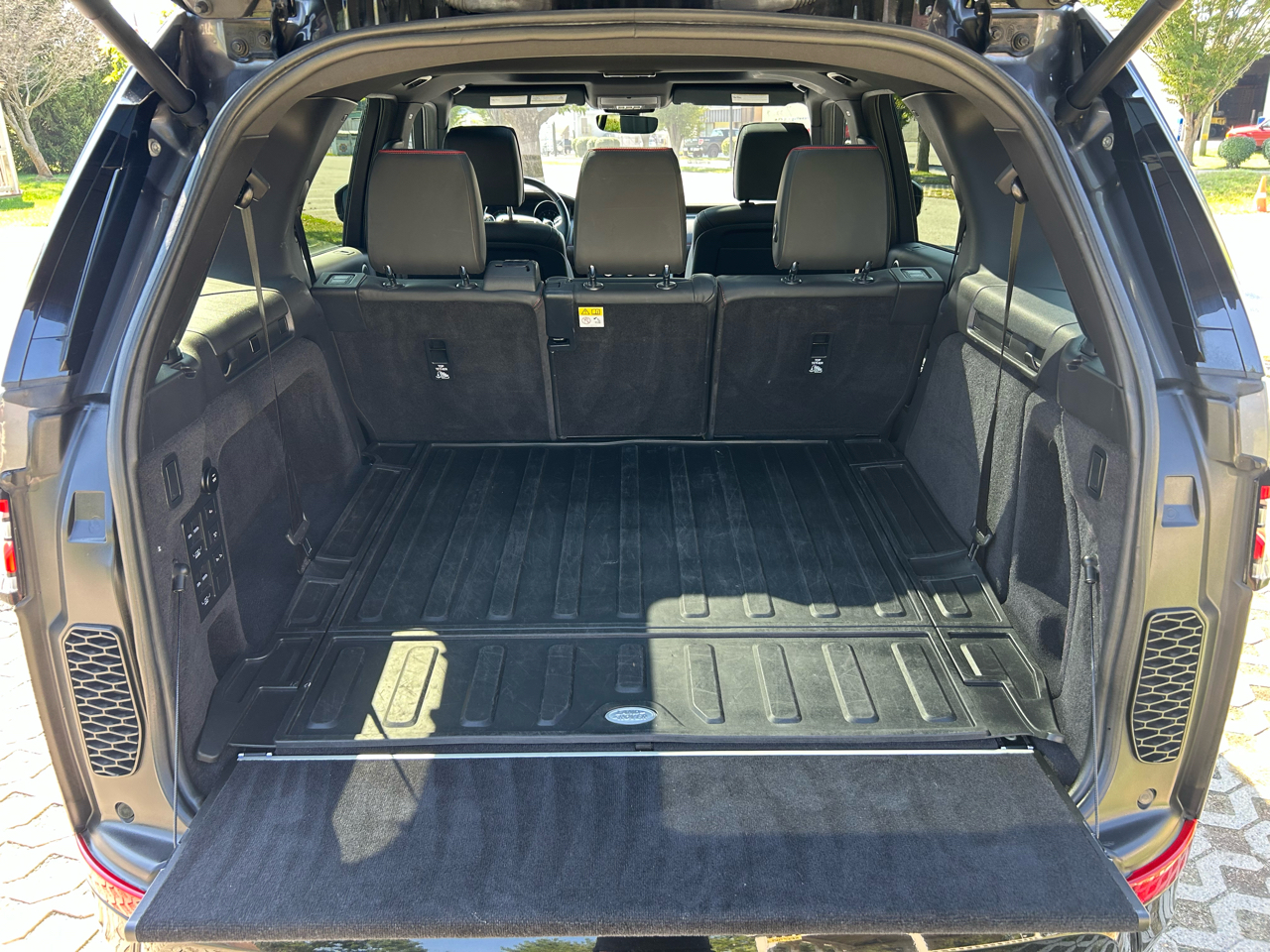 Land Rover Discovery HSE Luxury 2017 Land Rover Discovery HSE Luxury 2017