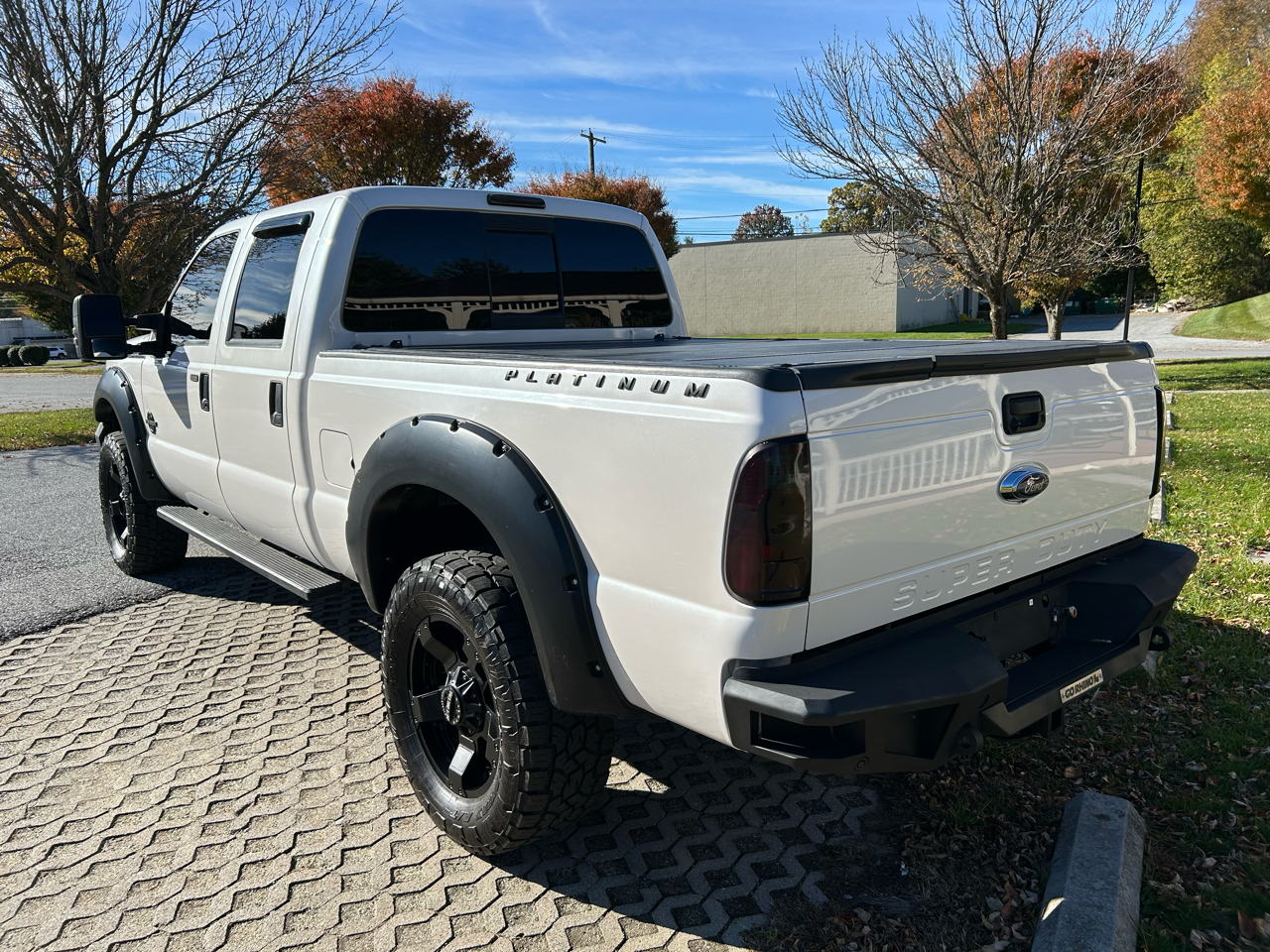 Ford F-250 SD Platinum Crew Cab 4WD 2015 Ford F-250 SD Platinum Crew Cab 4WD 2015