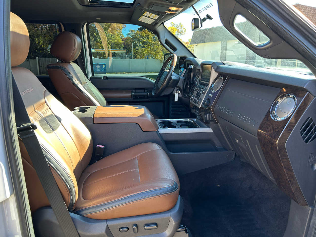 Ford F-250 SD Platinum Crew Cab 4WD 2015 Ford F-250 SD Platinum Crew Cab 4WD 2015