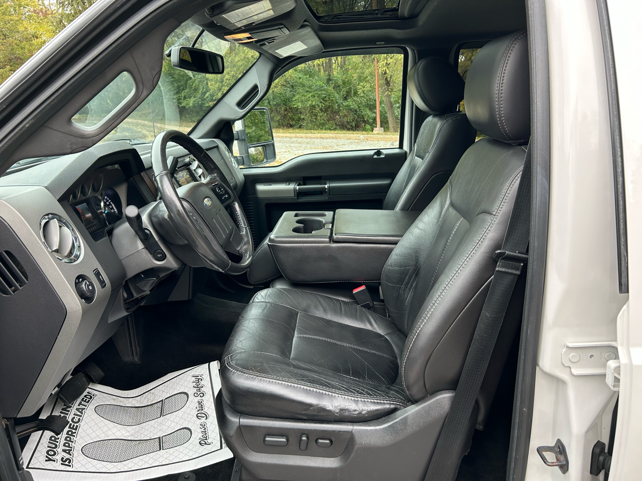 Ford F-250 SD Lariat Crew Cab 4WD 2012 Ford F-250 SD Lariat Crew Cab 4WD 2012