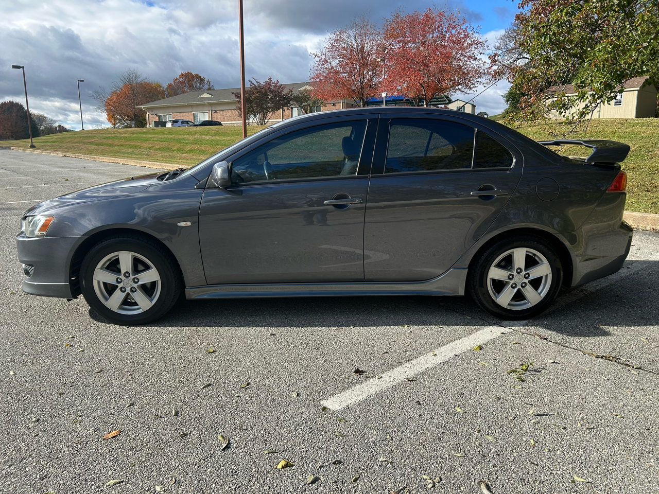 Mitsubishi Lancer ES 4D Sedan 2009 Mitsubishi Lancer ES 4D Sedan 2009