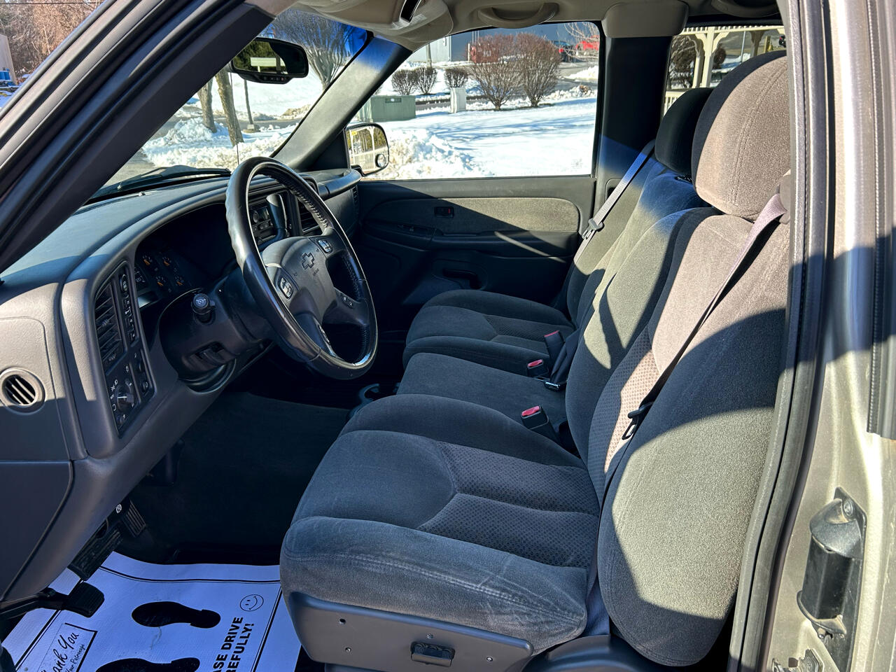 Chevrolet Silverado 1500 LS Ext. Cab Short Bed 4WD 2003