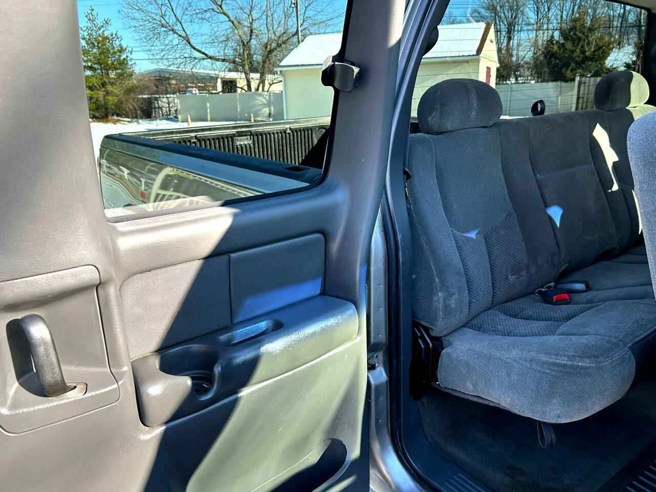 Chevrolet Silverado 1500 LS Ext. Cab Short Bed 4WD 2003