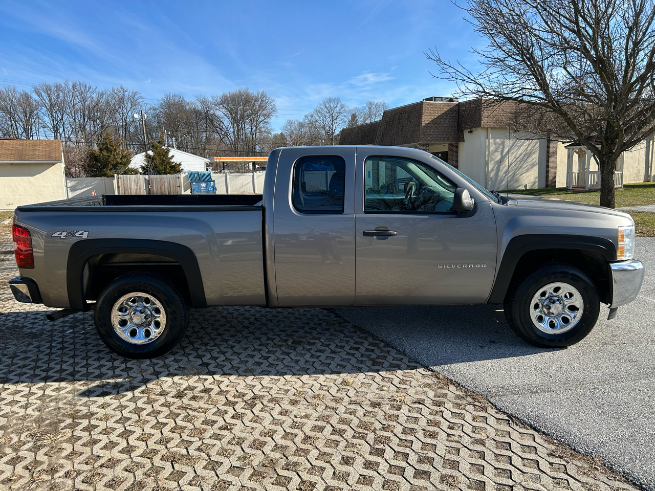 Chevrolet Silverado 1500 Work Truck Ext. Cab 4WD 2013