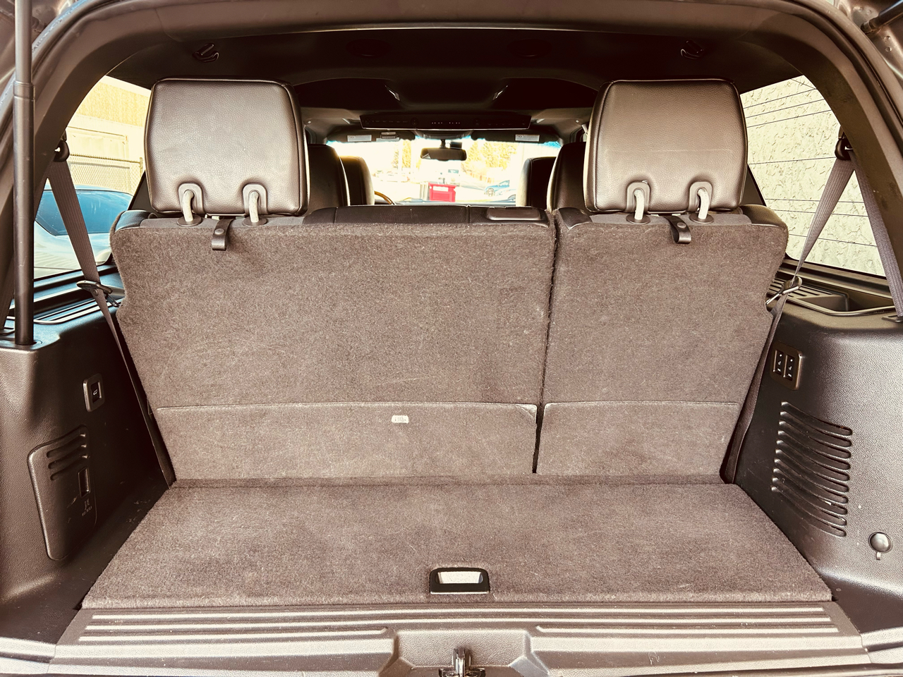 Ford Expedition Limited 4WD 2010