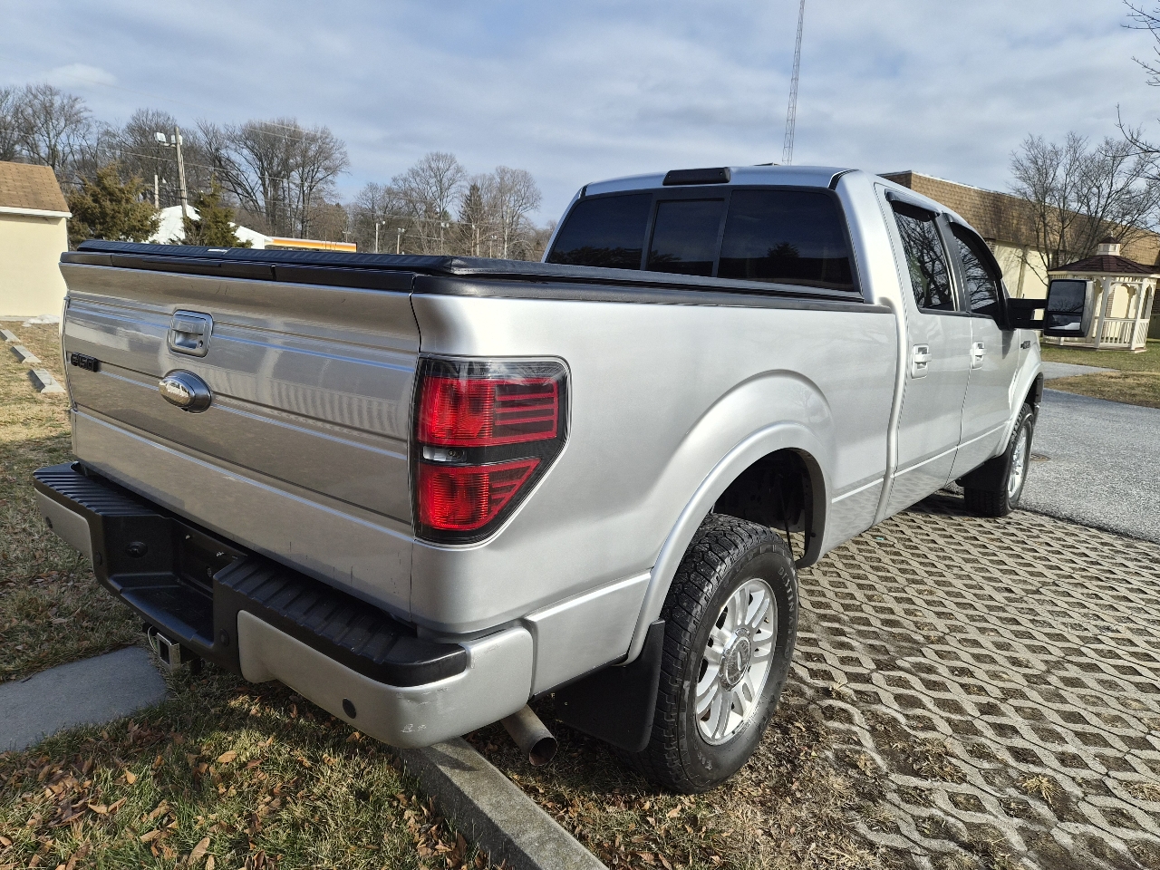 Ford F-150 Lariat SuperCrew 6.5-ft. Bed 4WD 2010