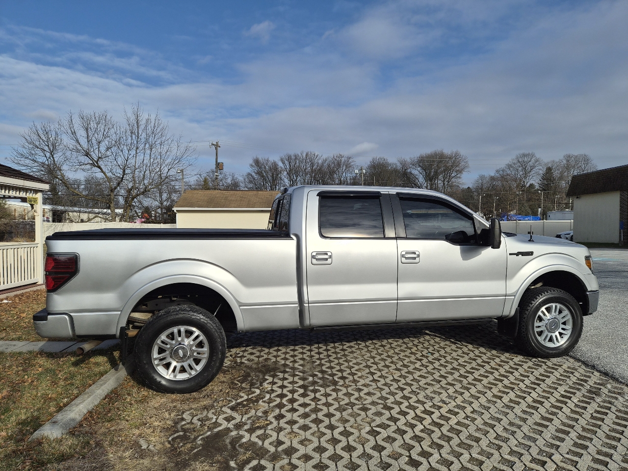 Ford F-150 Lariat SuperCrew 6.5-ft. Bed 4WD 2010