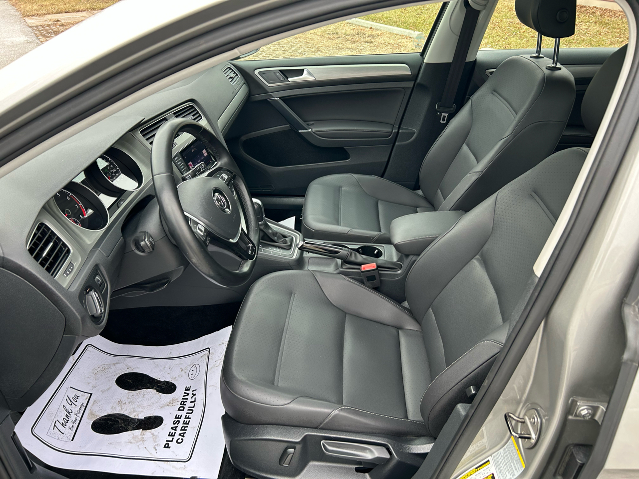Volkswagen Golf TSI S 6A w/Sunroof 2015