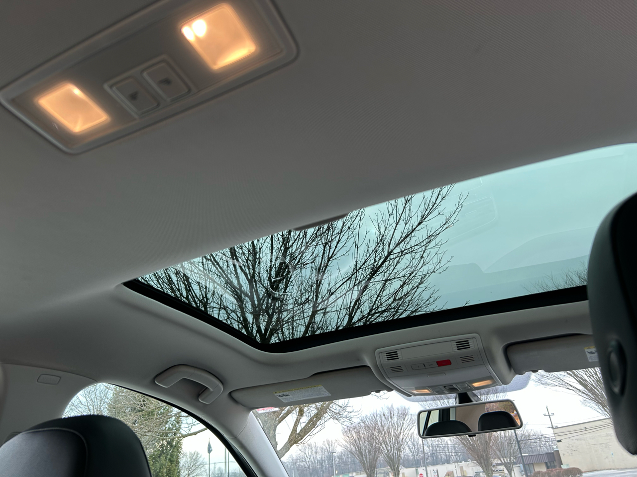 Volkswagen Golf TSI S 6A w/Sunroof 2015