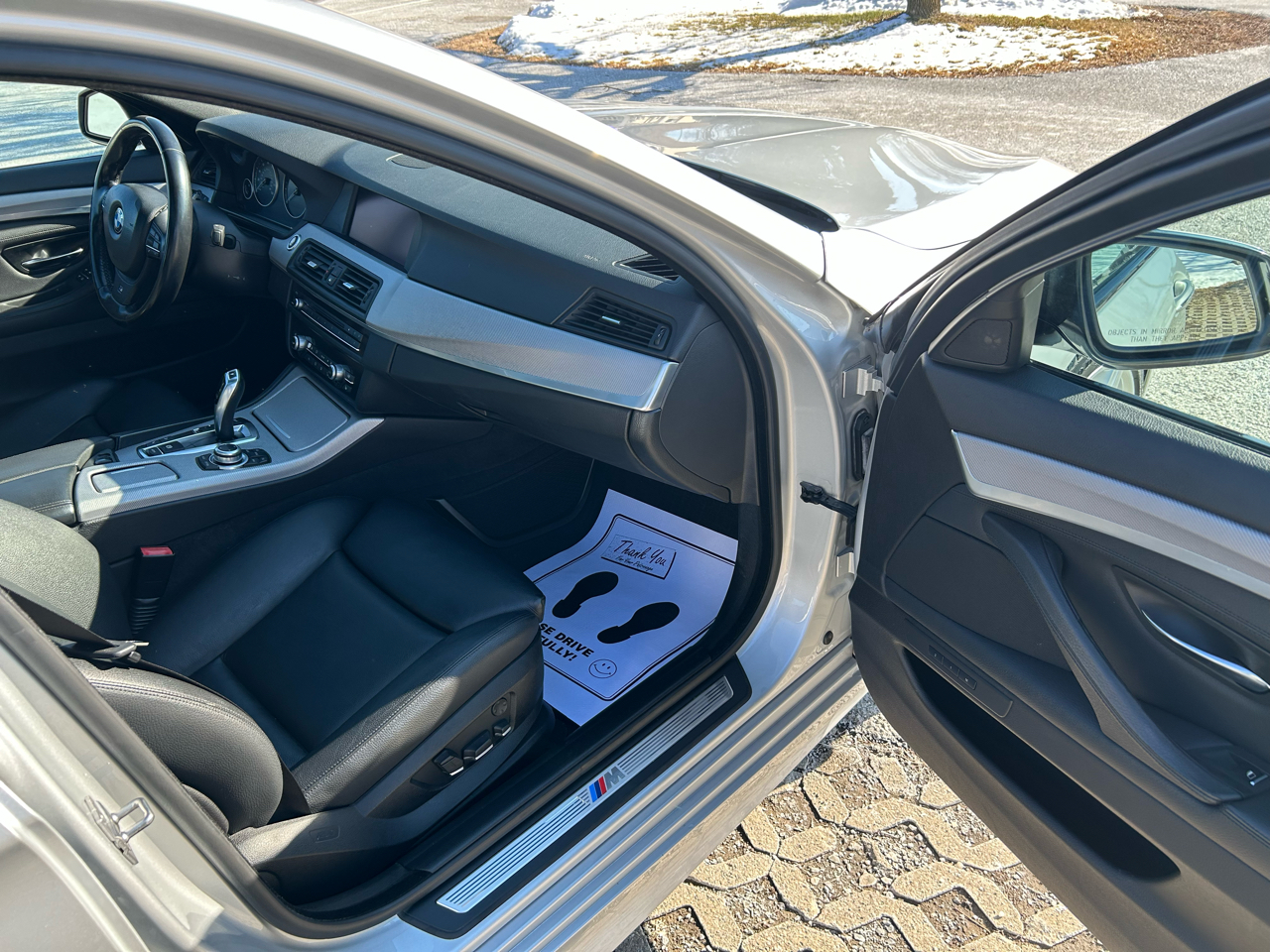 BMW 5-Series 535xi 2011