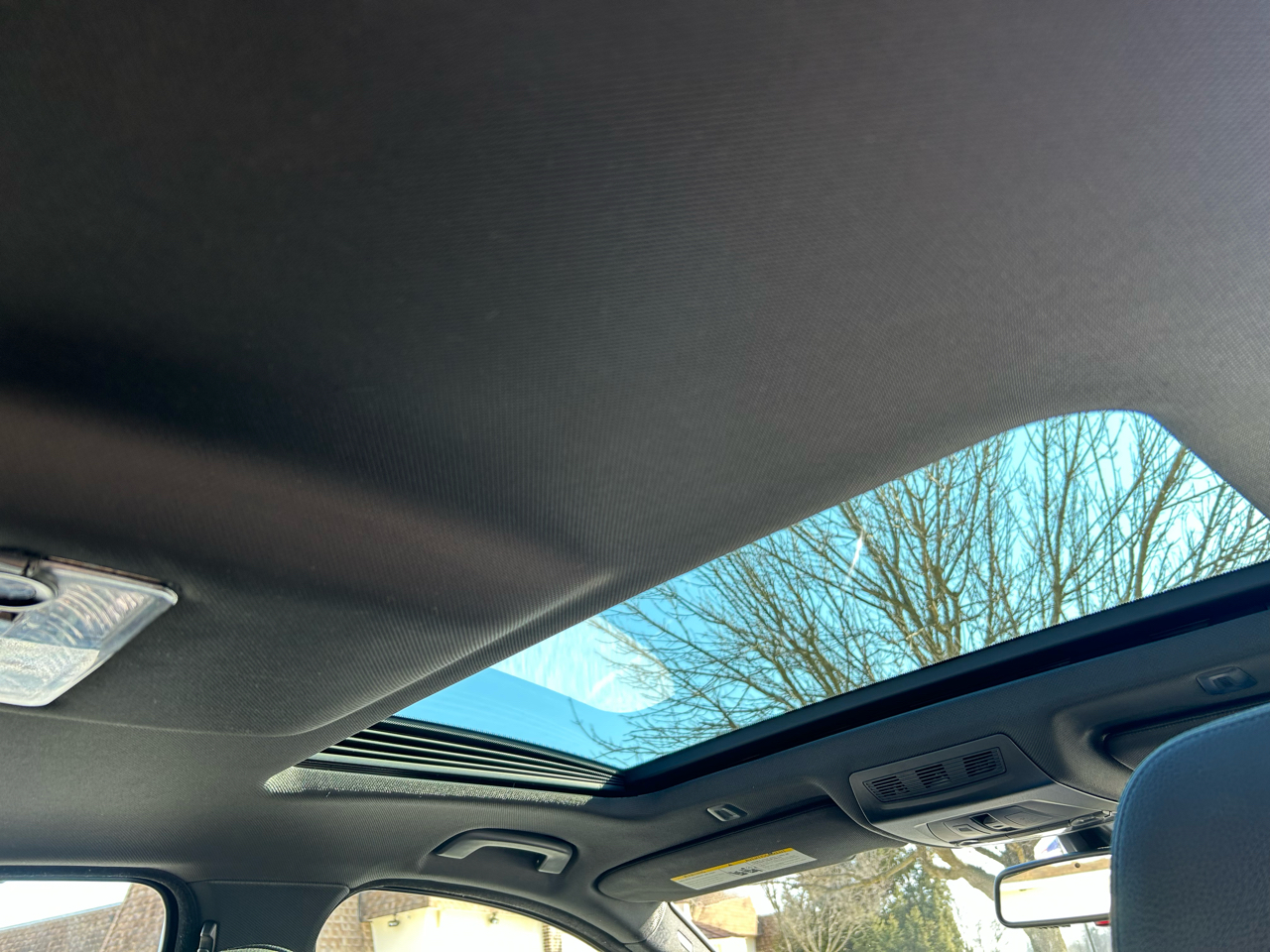 BMW 5-Series 535xi 2011