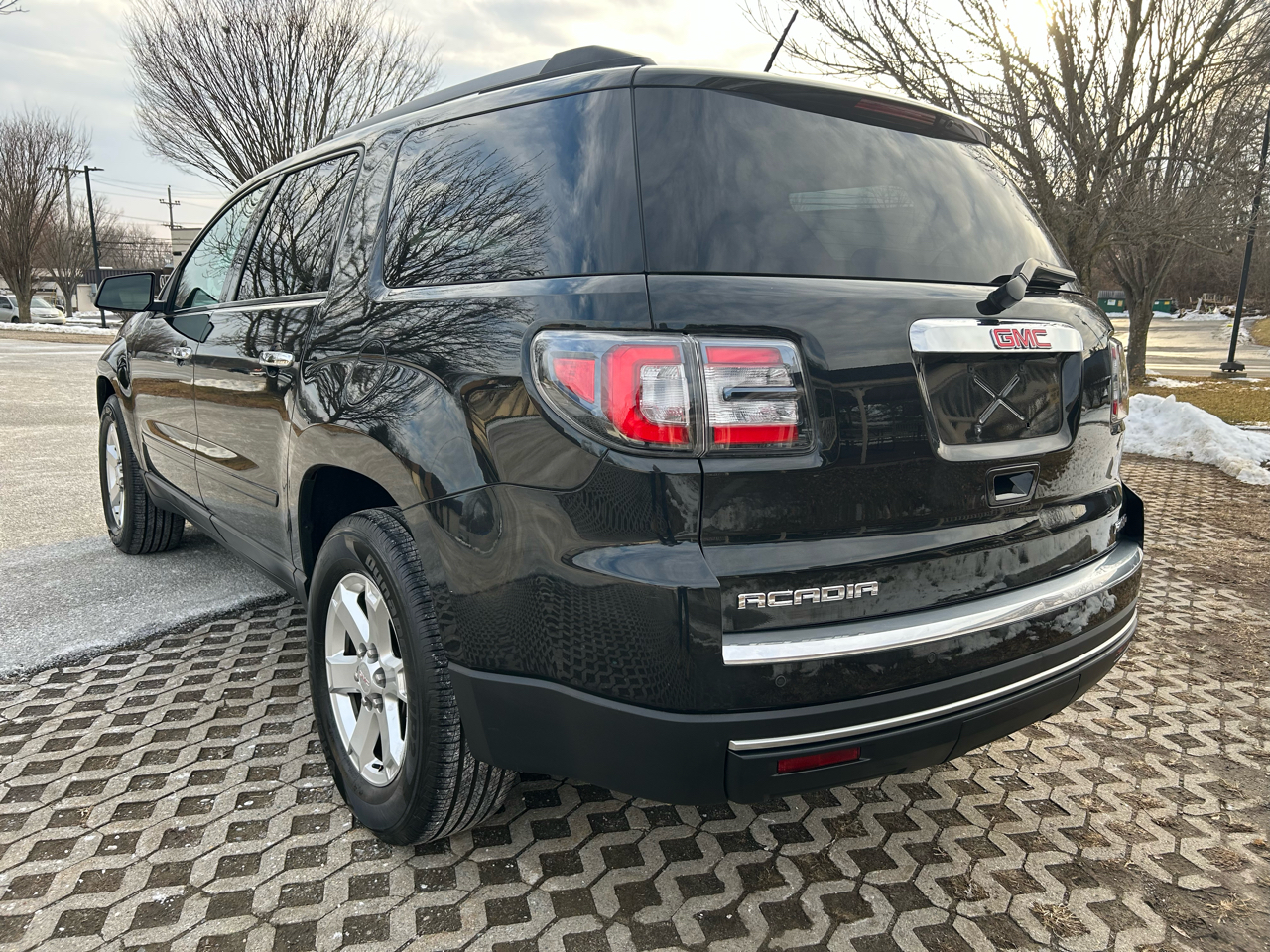 GMC Acadia SLE AWD 2015
