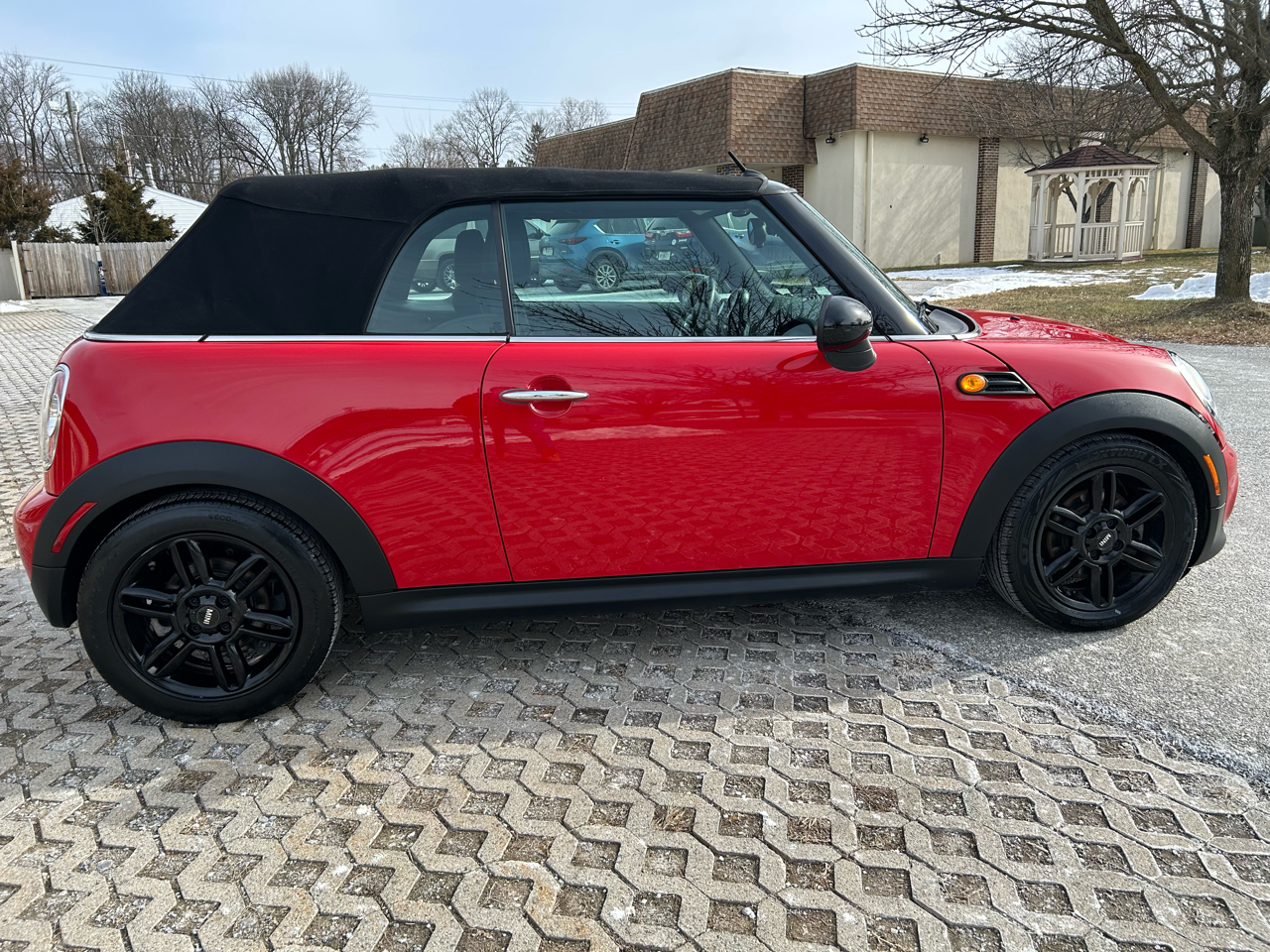 MINI Cooper Convertible 2013