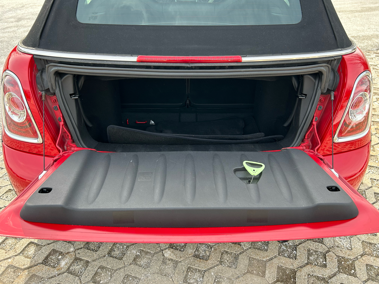 MINI Cooper Convertible 2013