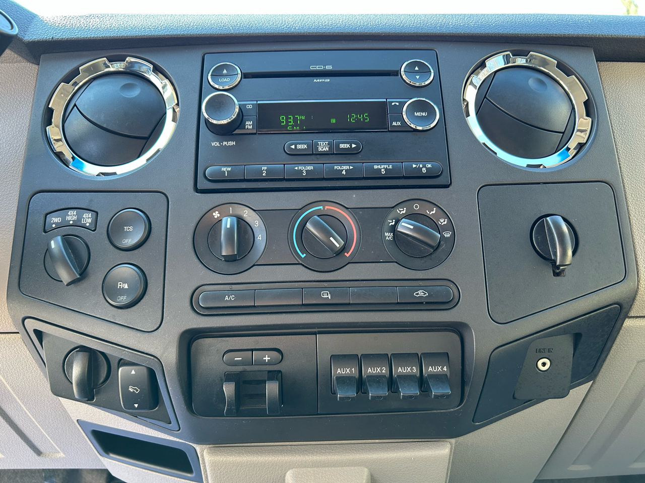 Ford F-250 SD XLT Crew Cab Long Bed 4WD 2009