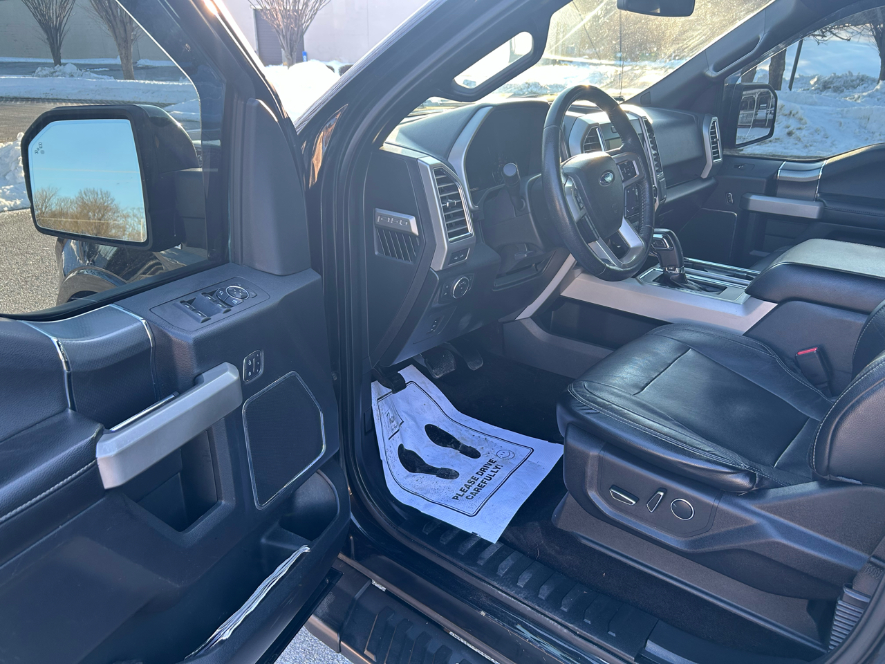 Ford F-150 Lariat SuperCrew 5.5-ft. Bed 4WD 2015