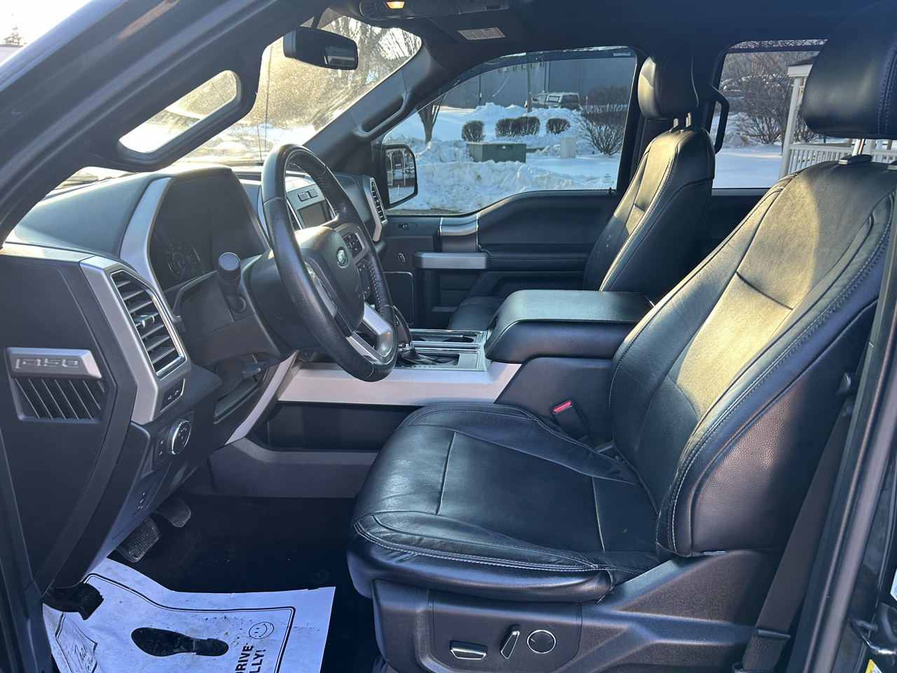 Ford F-150 Lariat SuperCrew 5.5-ft. Bed 4WD 2015