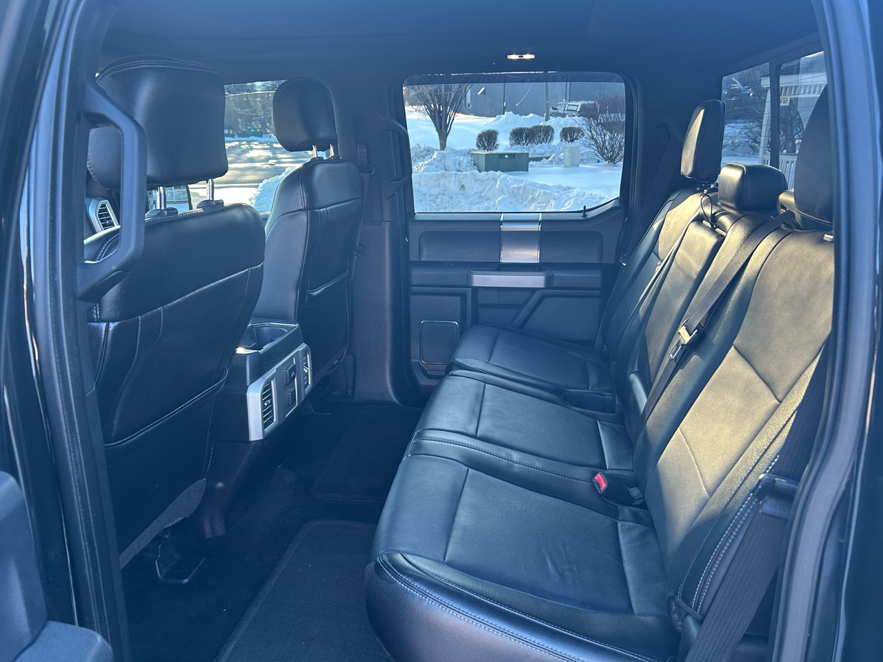 Ford F-150 Lariat SuperCrew 5.5-ft. Bed 4WD 2015