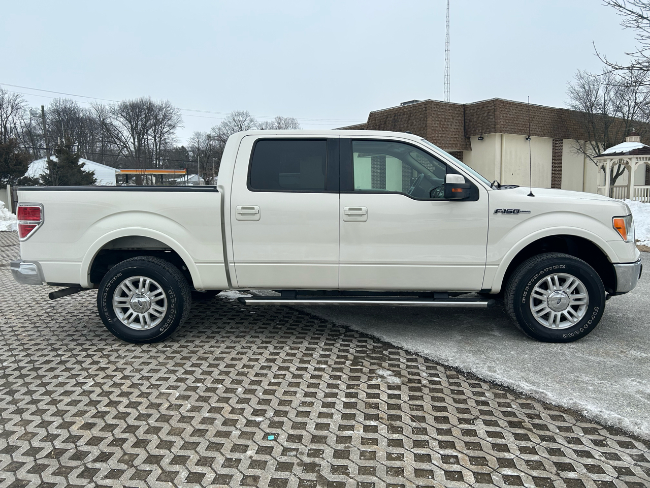 Ford F-150 Lariat SuperCrew 5.5-ft. Bed 4WD 2009