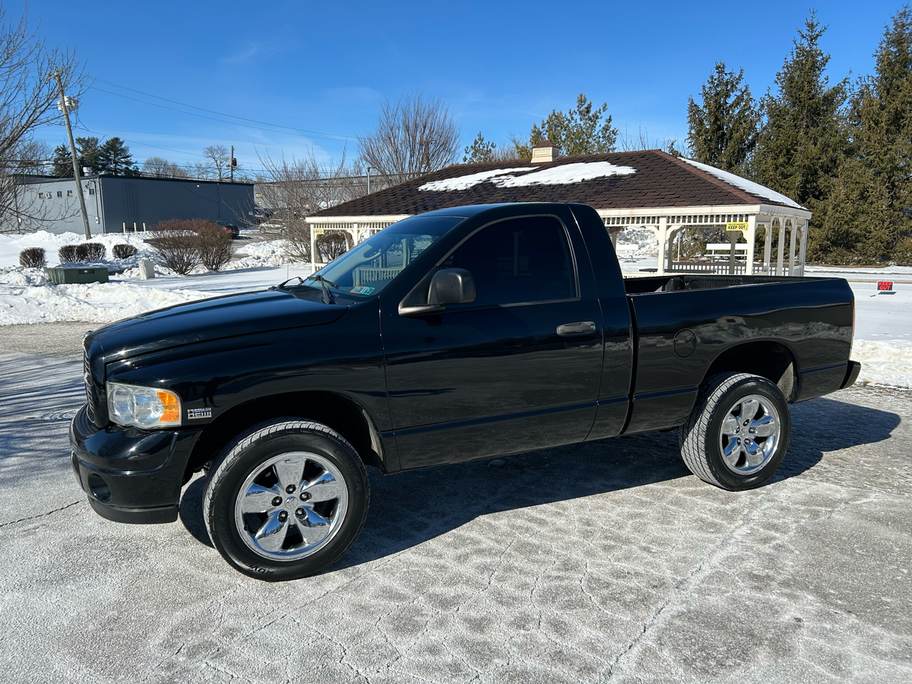 Dodge Ram 1500 SLT Short Bed 4WD 2005