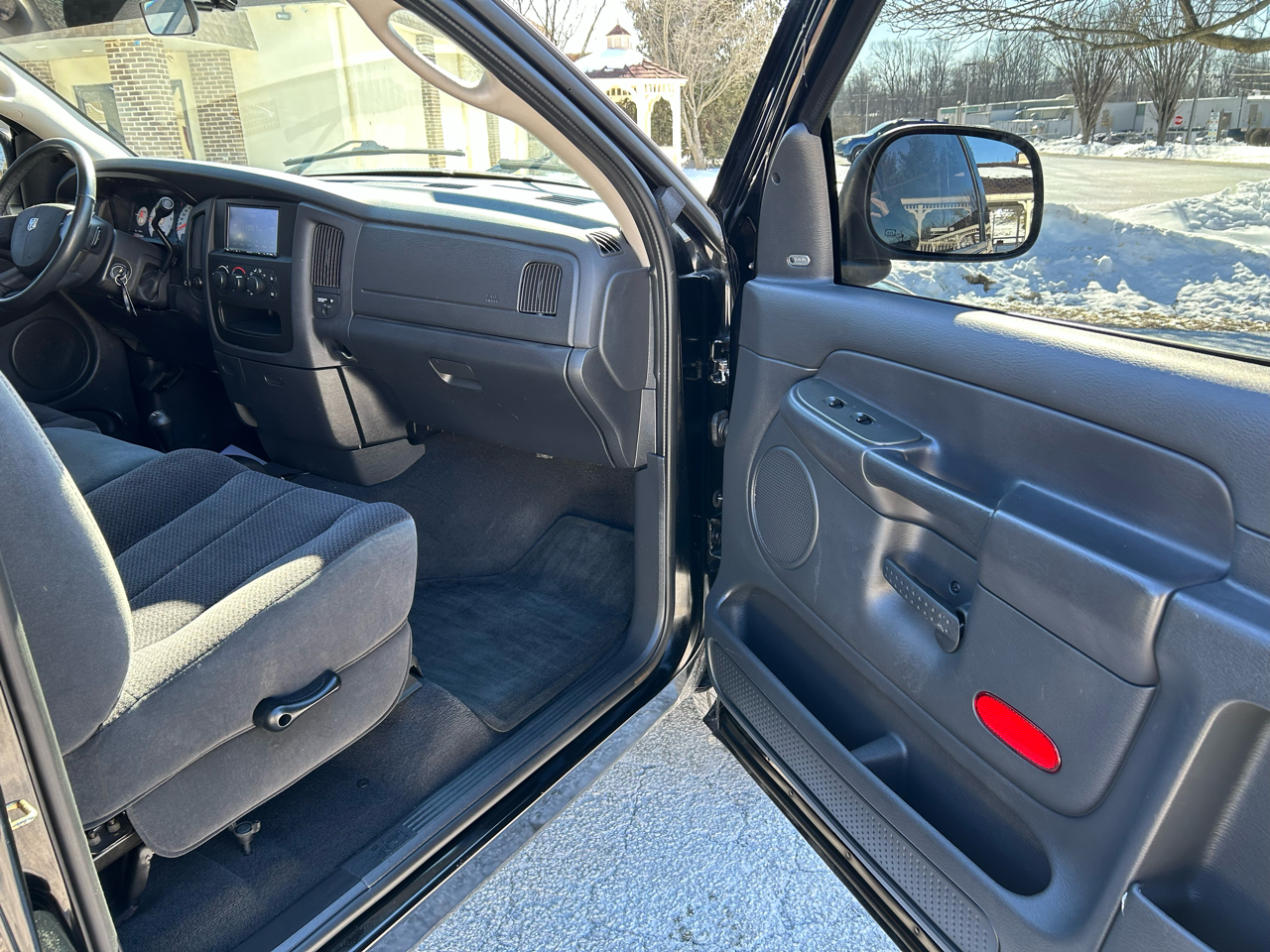 Dodge Ram 1500 SLT Short Bed 4WD 2005