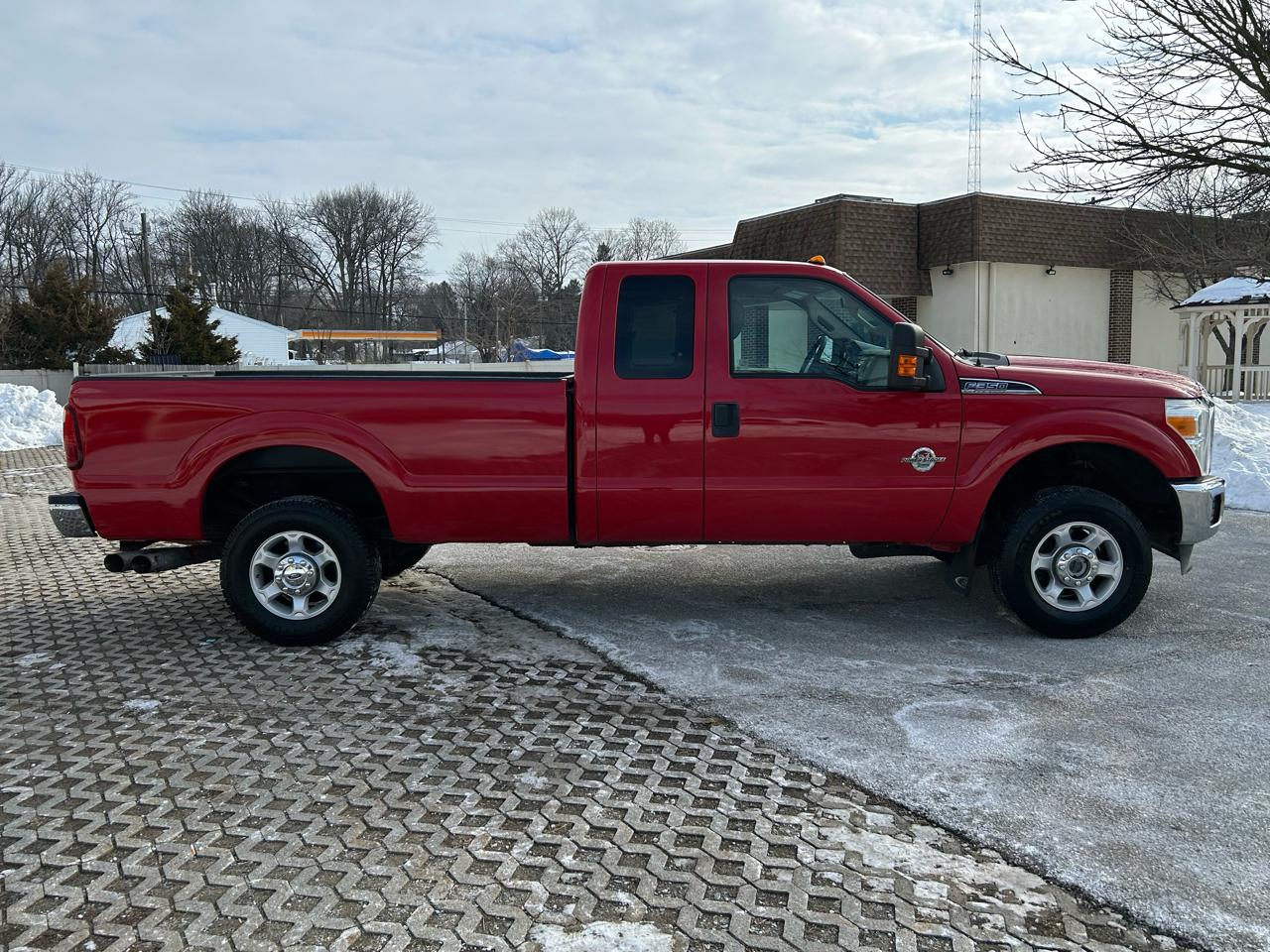 Ford F-350 SD XLT SuperCab Long Bed 4WD 2015
