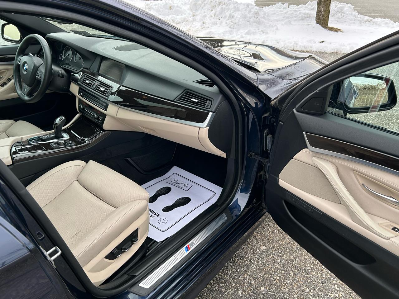 BMW 5-Series 550i xDrive 2013