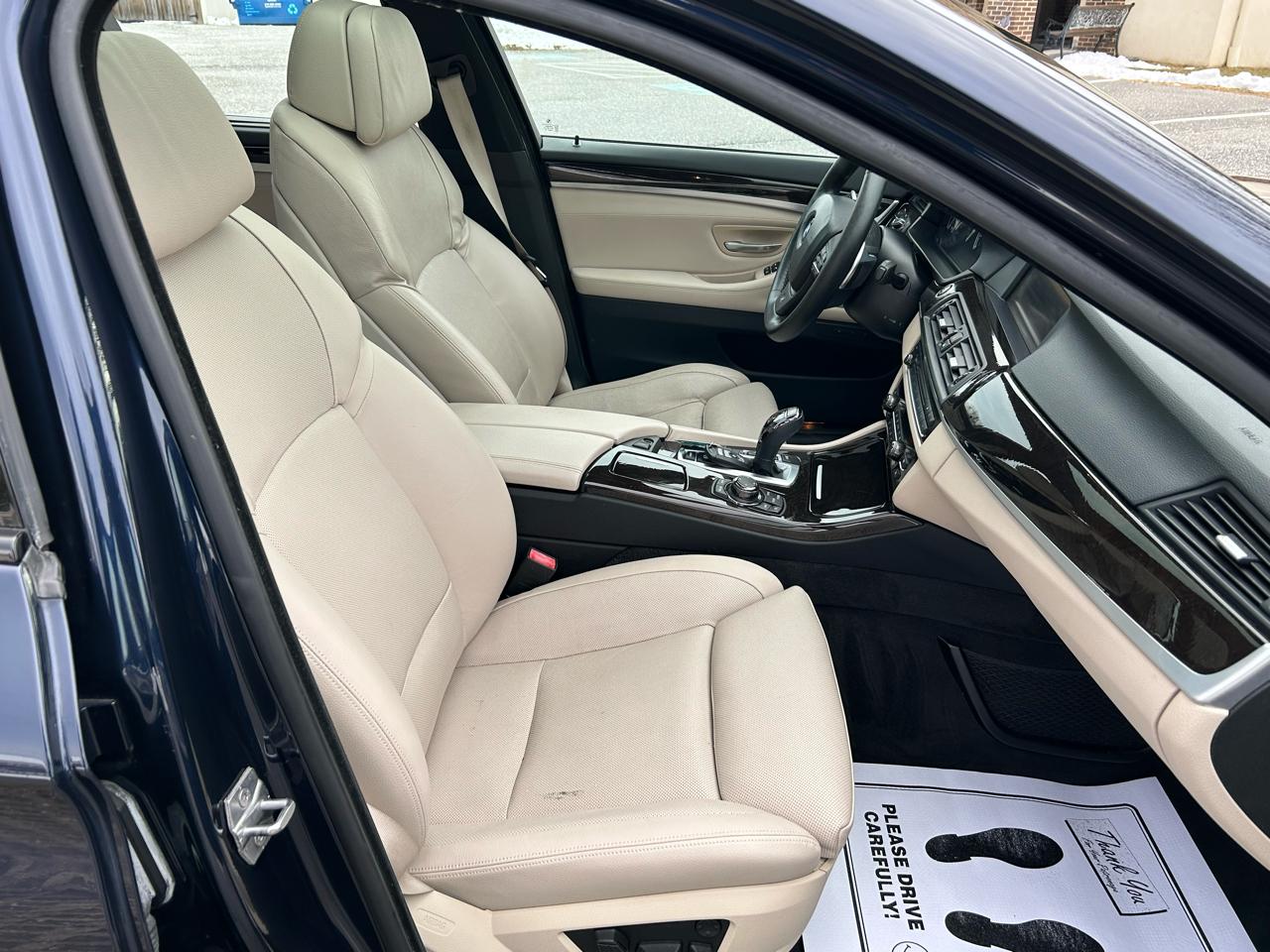 BMW 5-Series 550i xDrive 2013