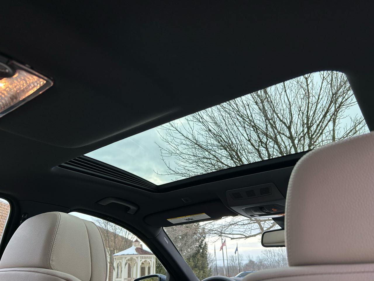 BMW 5-Series 550i xDrive 2013