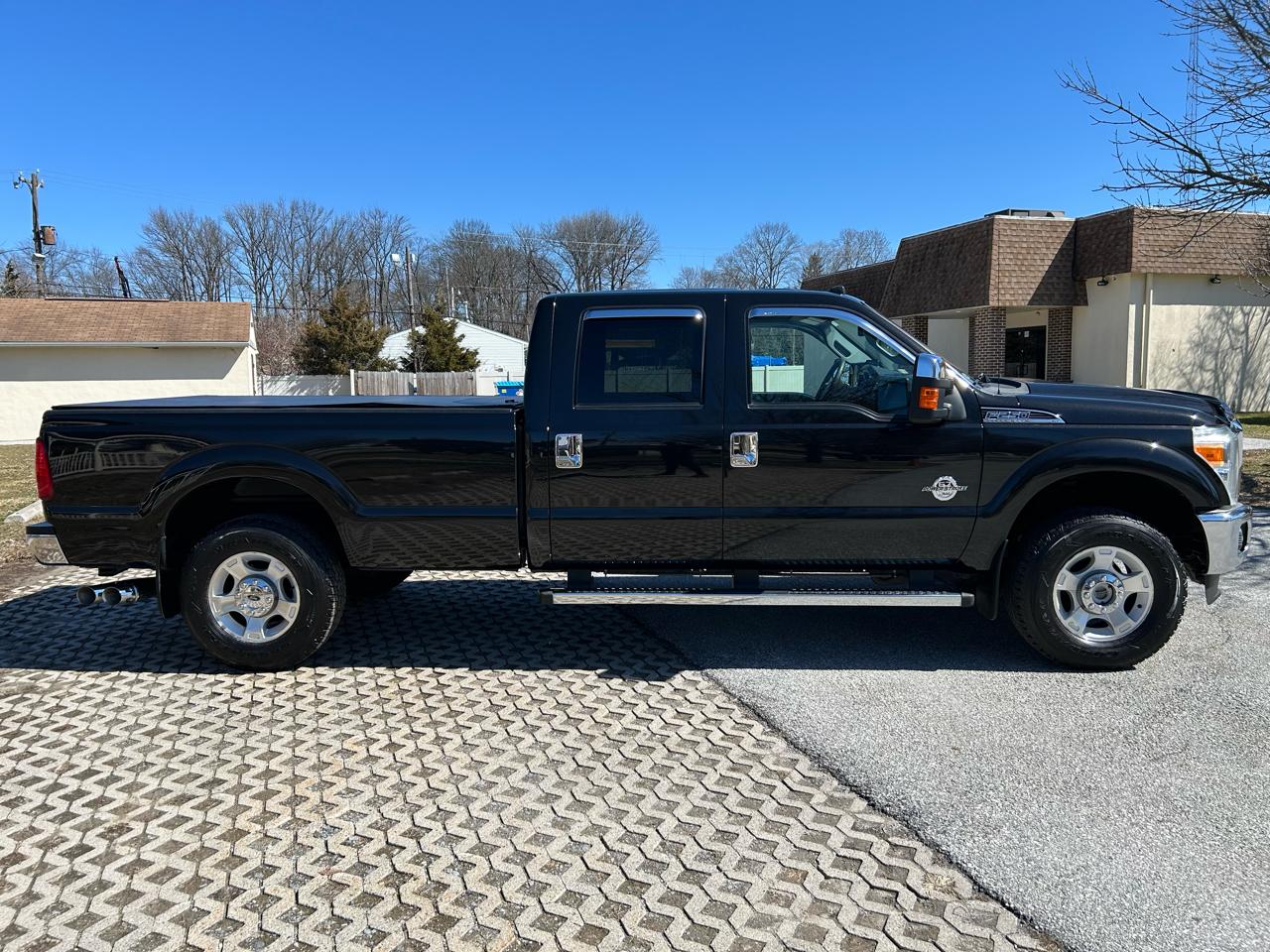 Ford F-250 SD XLT Crew Cab Long Bed 4WD 2011