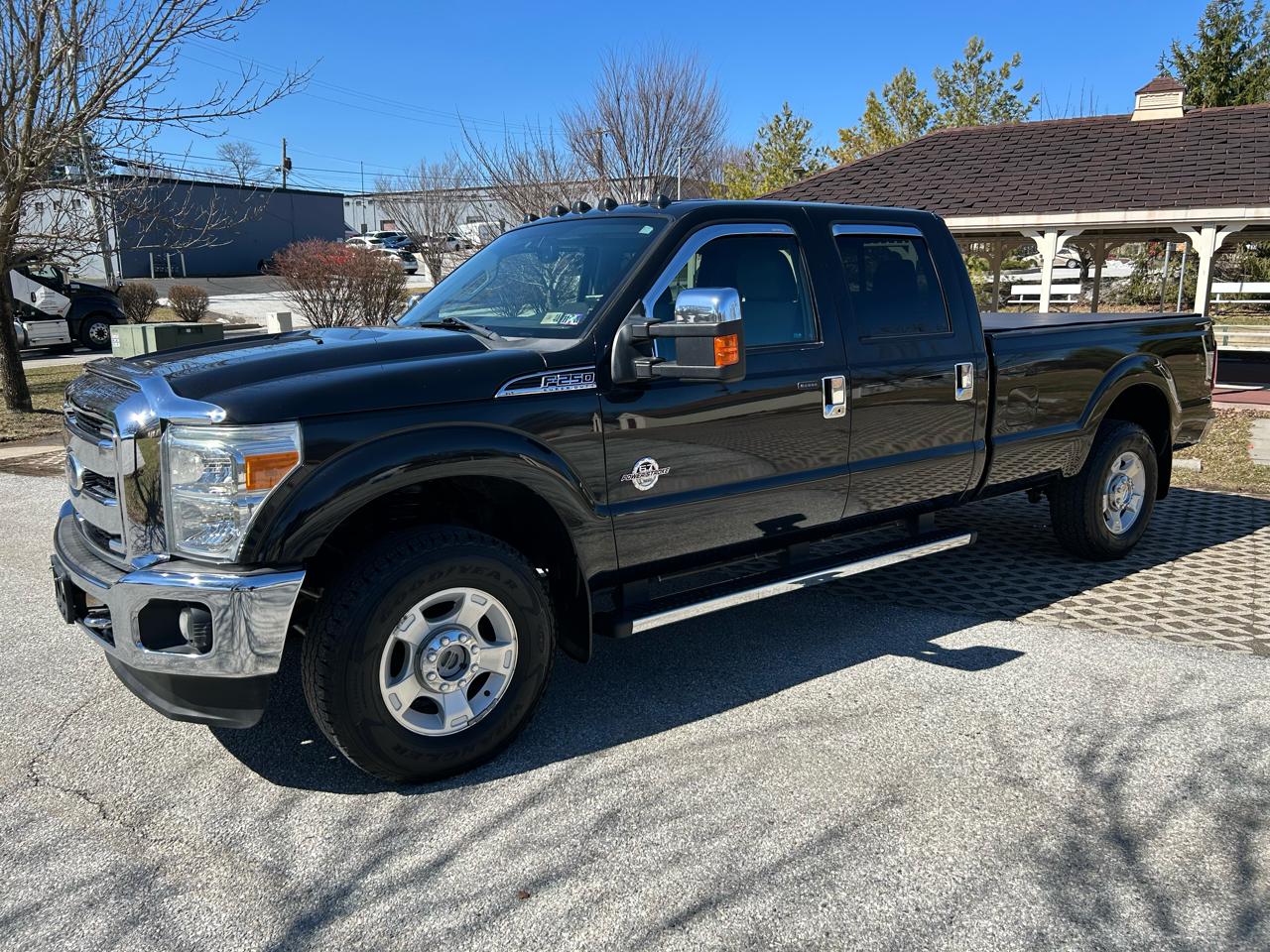 Ford F-250 SD XLT Crew Cab Long Bed 4WD 2011