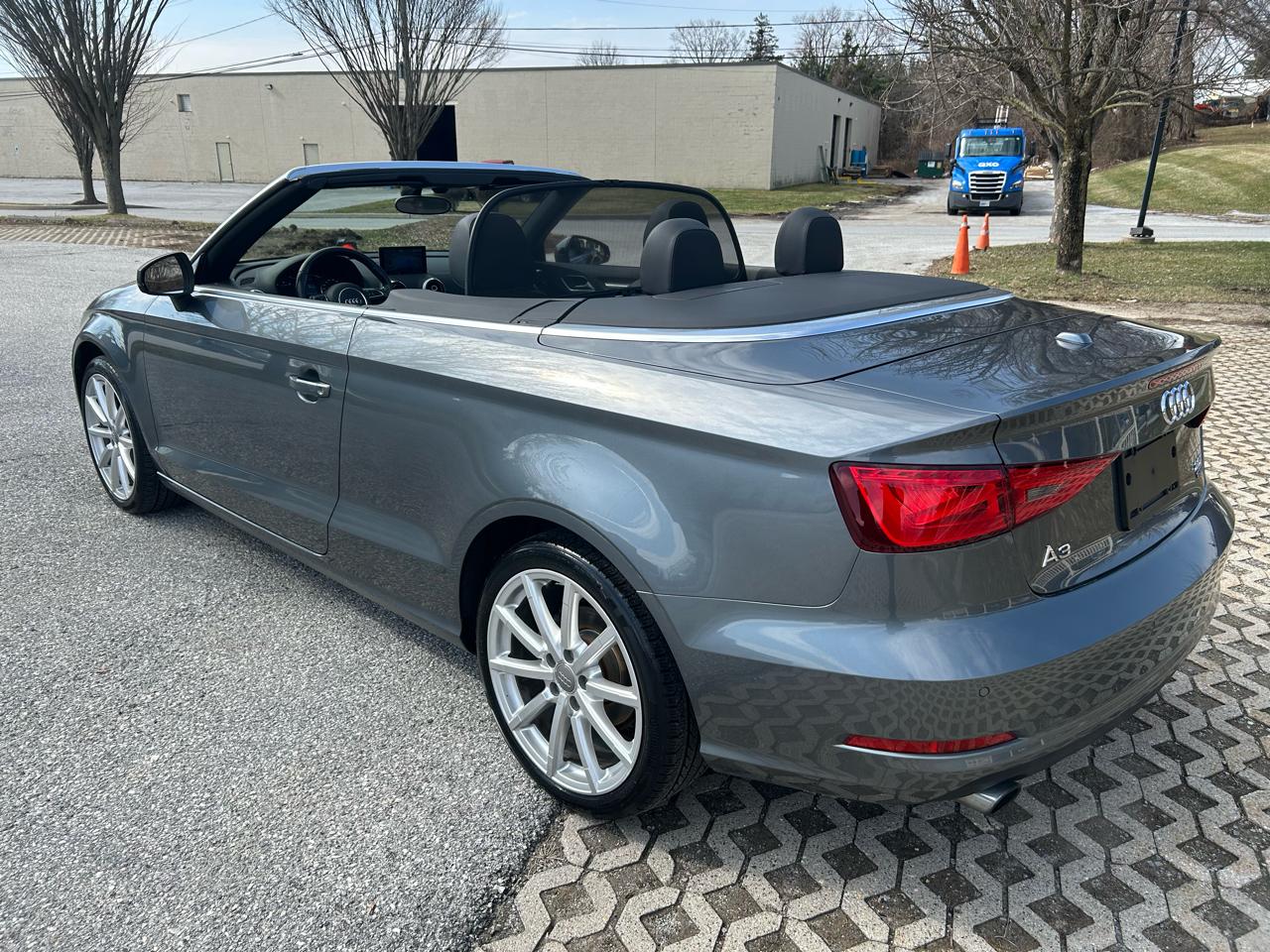 Audi A3 2.0T Premium Plus Cabriolet quattro S tronic 2015