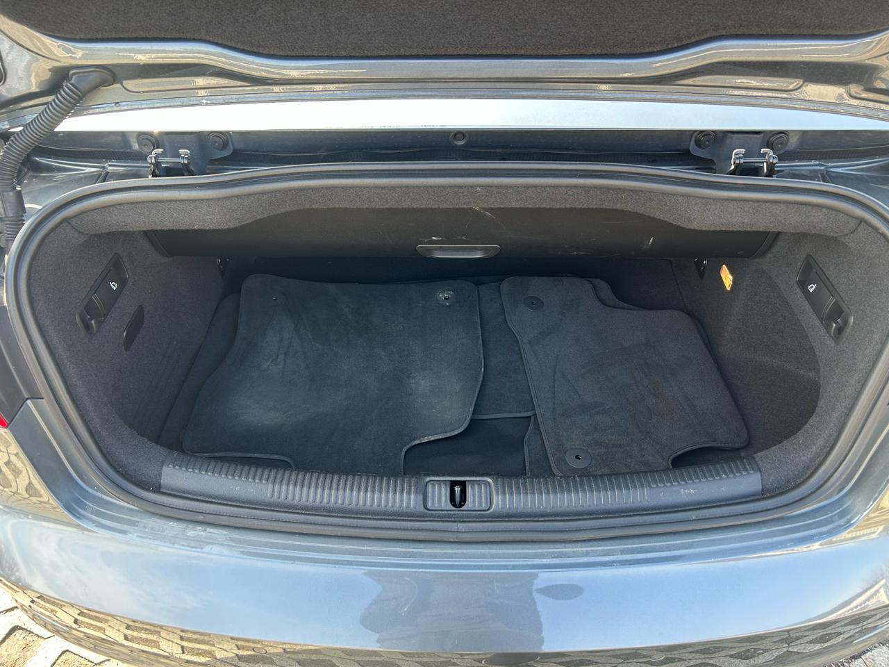 Audi A3 2.0T Premium Plus Cabriolet quattro S tronic 2015