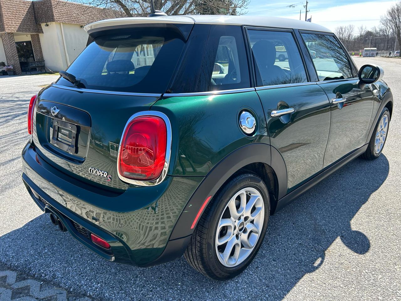 MINI Cooper S 4-Door 2017
