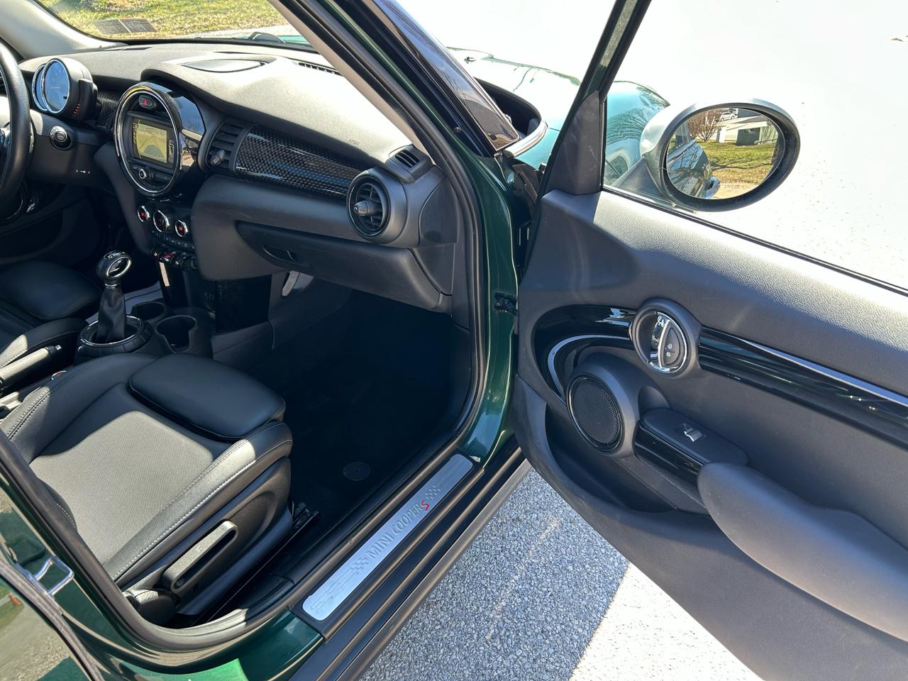 MINI Cooper S 4-Door 2017