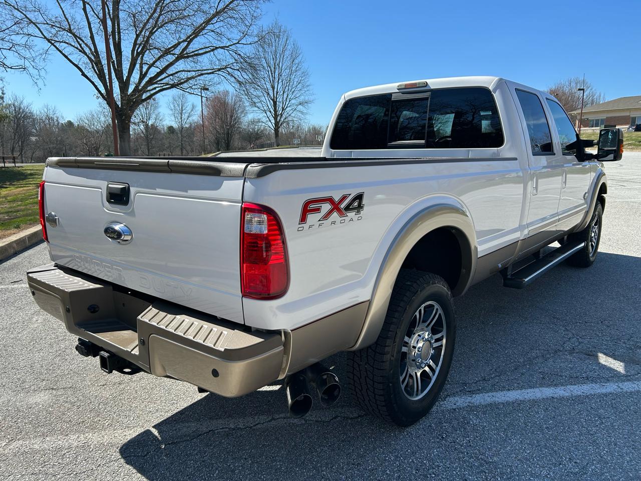 Ford F-350 SD King Ranch Crew Cab Long Bed 4WD 2014