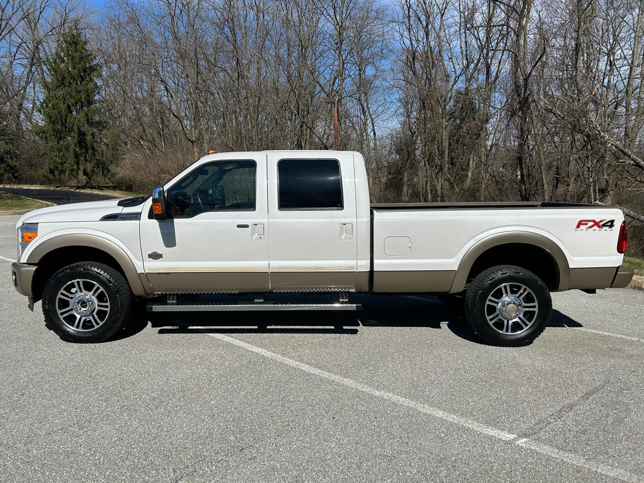 Ford F-350 SD King Ranch Crew Cab Long Bed 4WD 2014