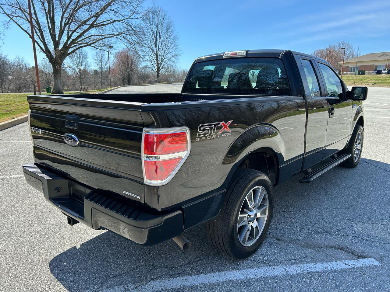 Ford F-150 STX SuperCab 6.5-ft. Bed 4WD 2014