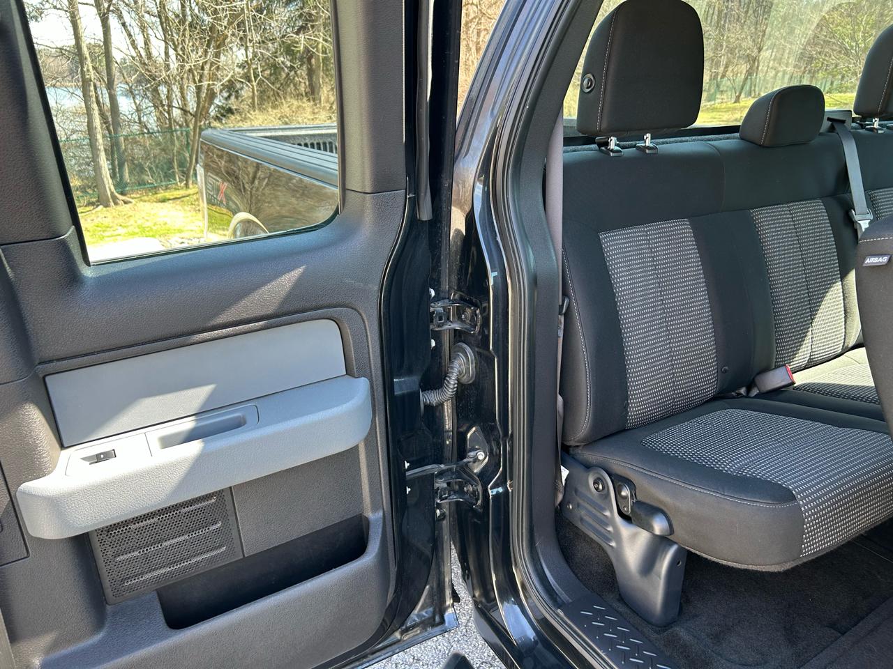 Ford F-150 STX SuperCab 6.5-ft. Bed 4WD 2014